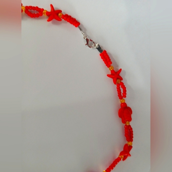 Red Howlite Turquoise Turtle & Starfish Necklace - Picture 3 of 4